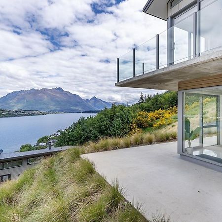 Appartement Executive Living In Bluewater à Queenstown Extérieur photo